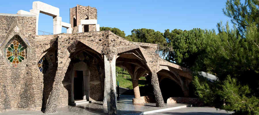 Colonia Güell by Gaudí | Experience Catalunya